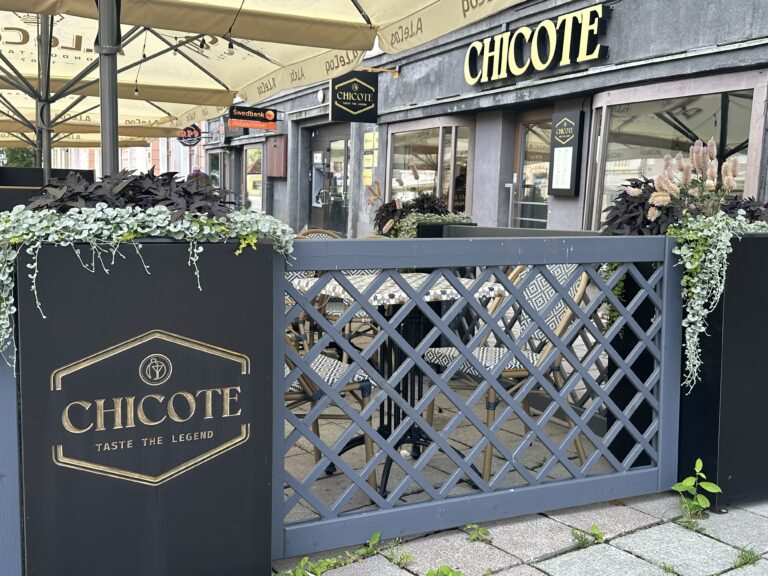 Restoran Chicote – restorani- ja baarimööbel – Avi Mööblivabrik